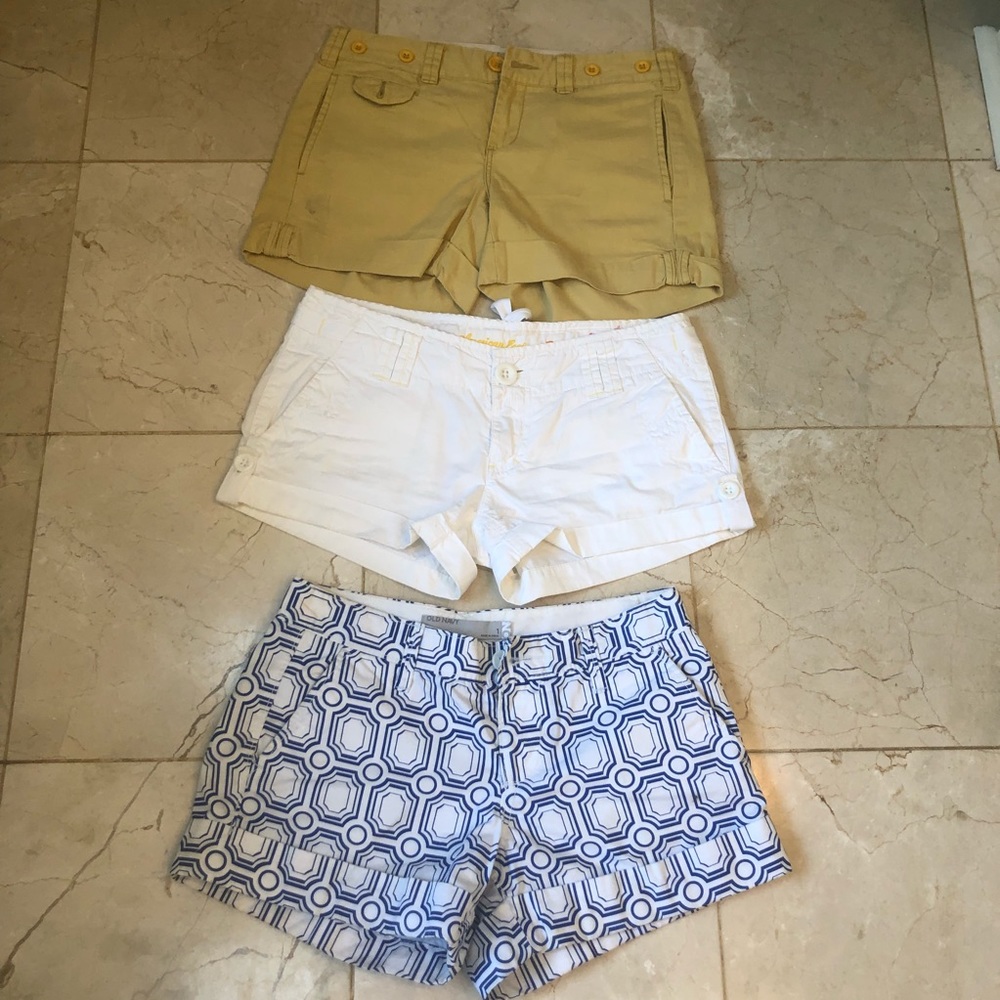 Shorts LOT of 3 Paper Boy American Eagle ONavy Sz2